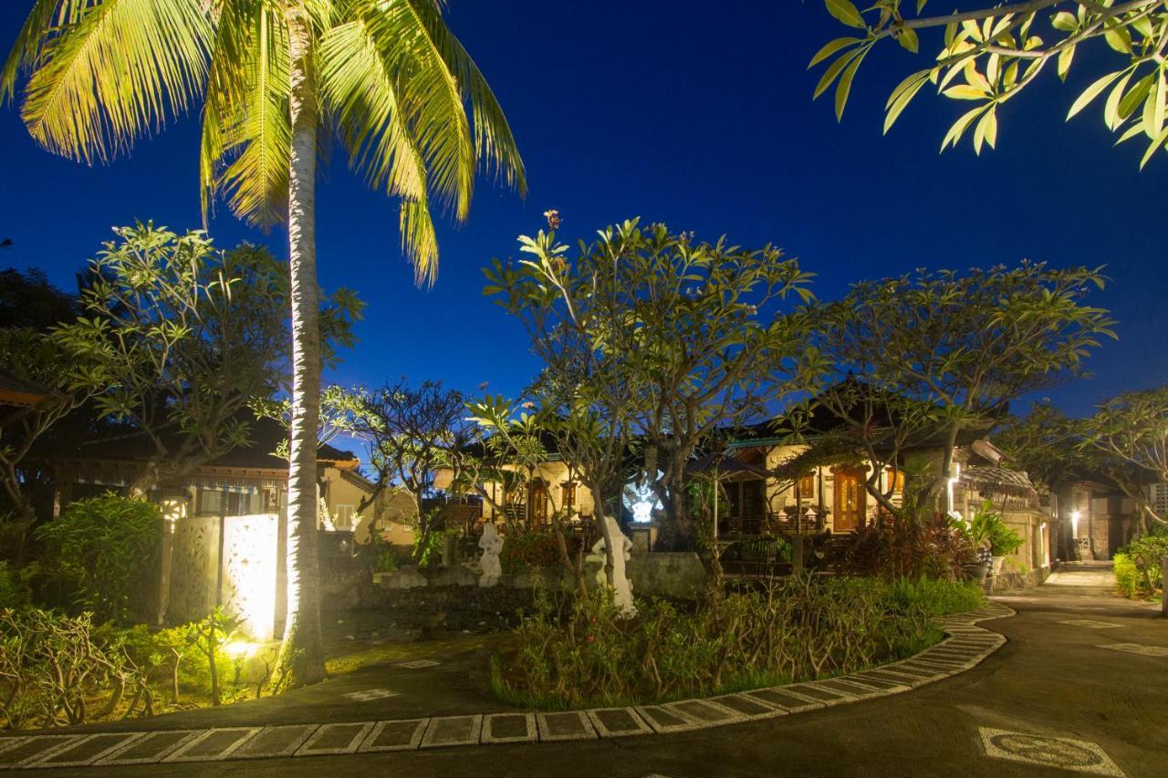 Bali Taman Beach Resort & Spa Lovina Pabean Buleleng Exterior foto