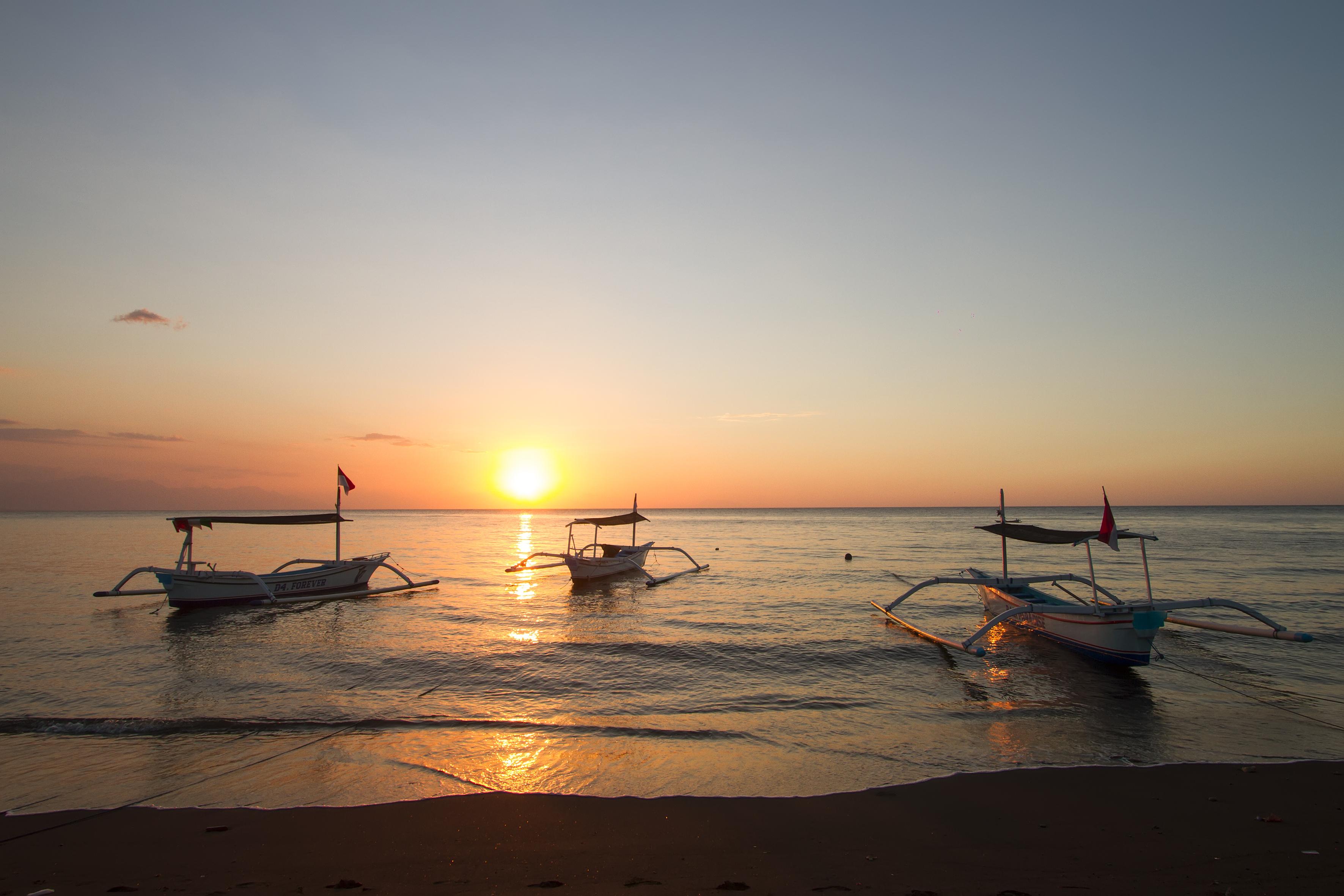 Bali Taman Beach Resort & Spa Lovina Pabean Buleleng Exterior foto