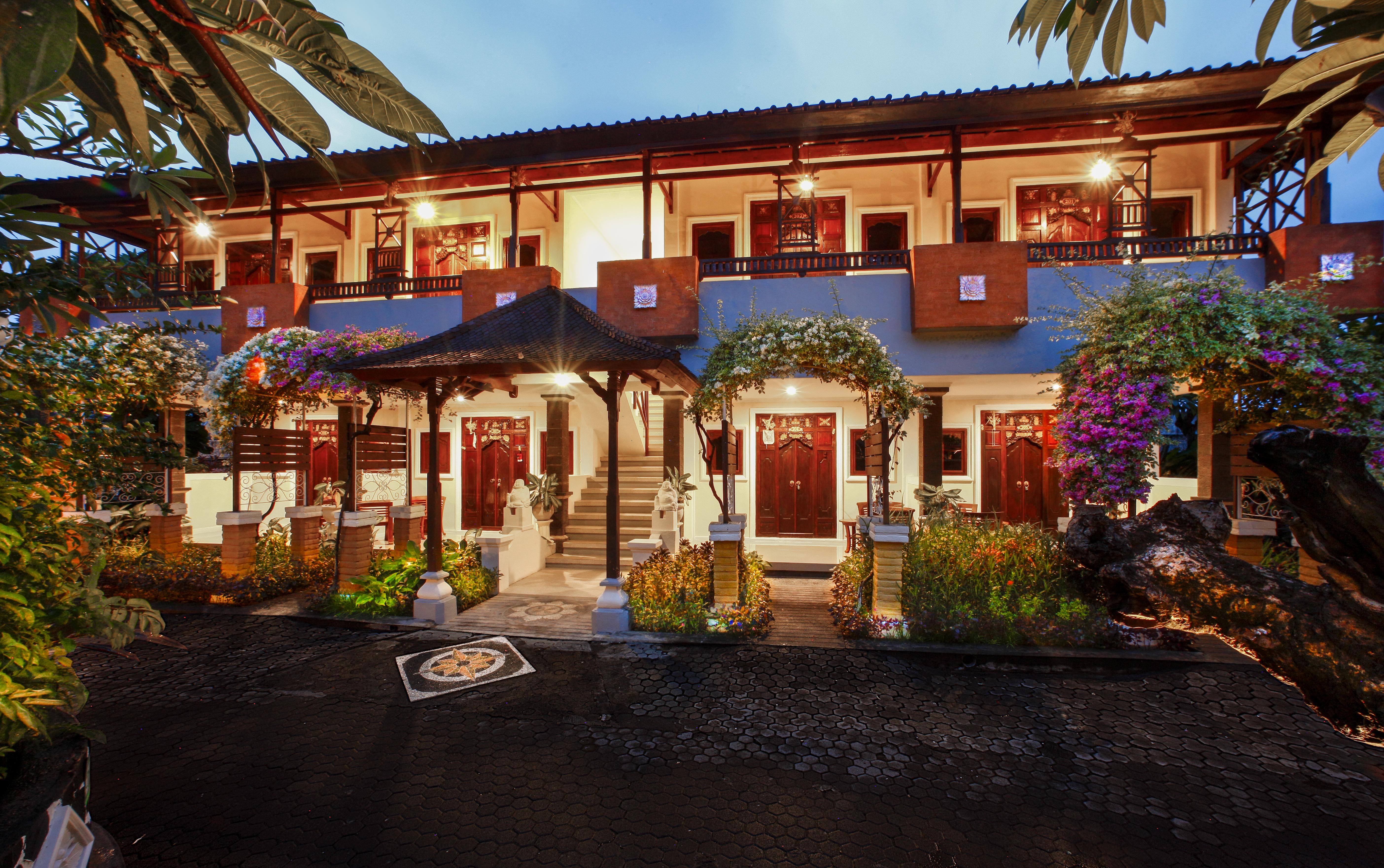 Bali Taman Beach Resort & Spa Lovina Pabean Buleleng Exterior foto