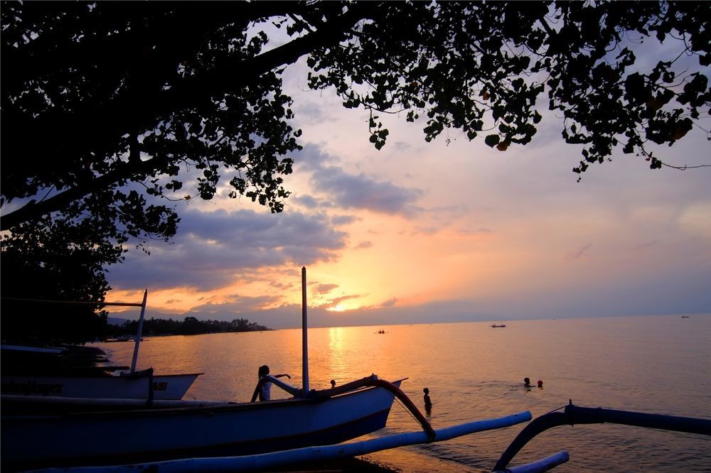 Bali Taman Beach Resort & Spa Lovina Pabean Buleleng Exterior foto
